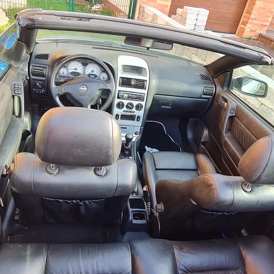Opel Astra Cabrio 2.2 16V, foto 6