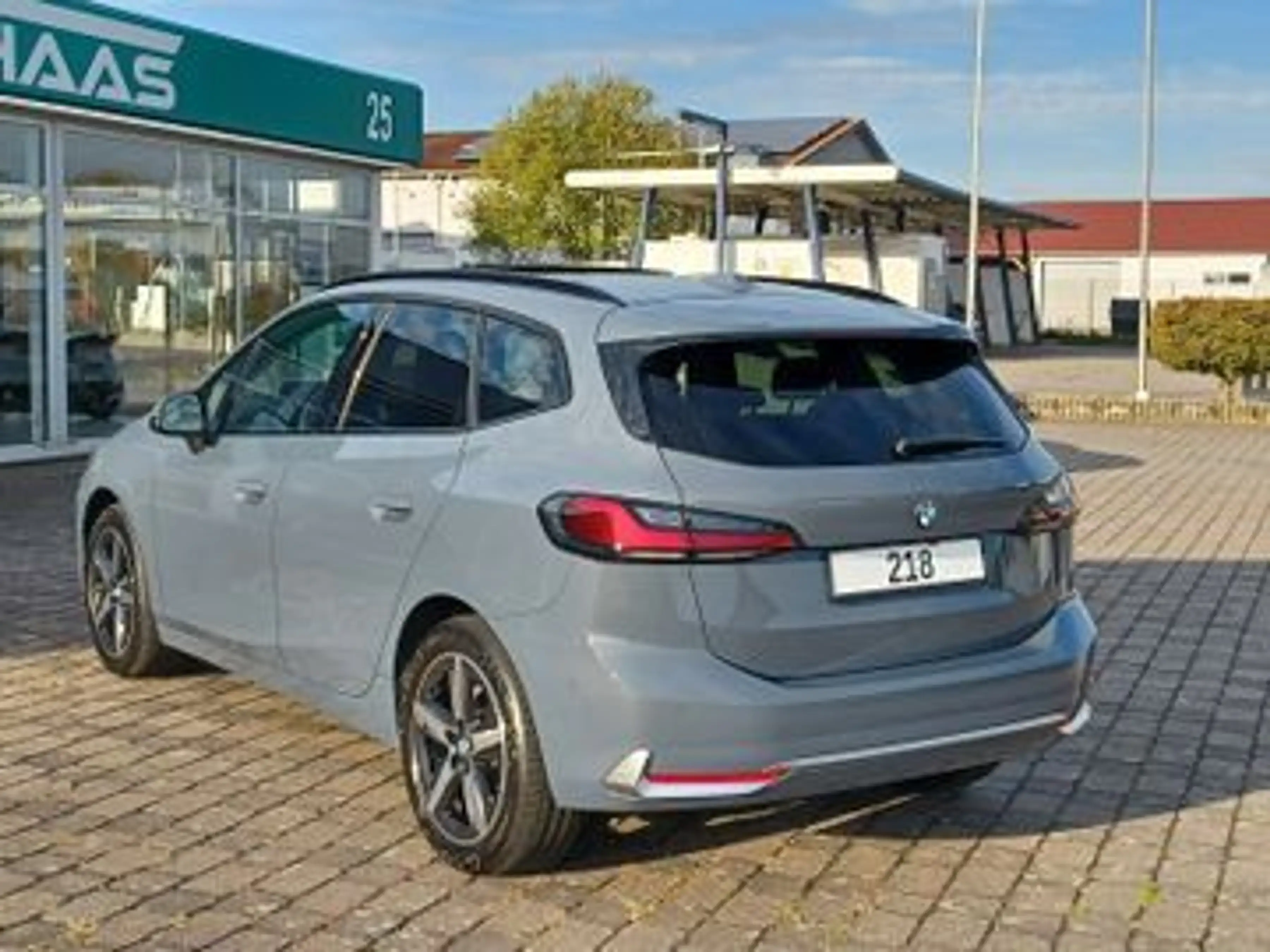 BMW 218 i Active Tourer Luxury Line ACC+ HUD Pano 3DV — photo 4