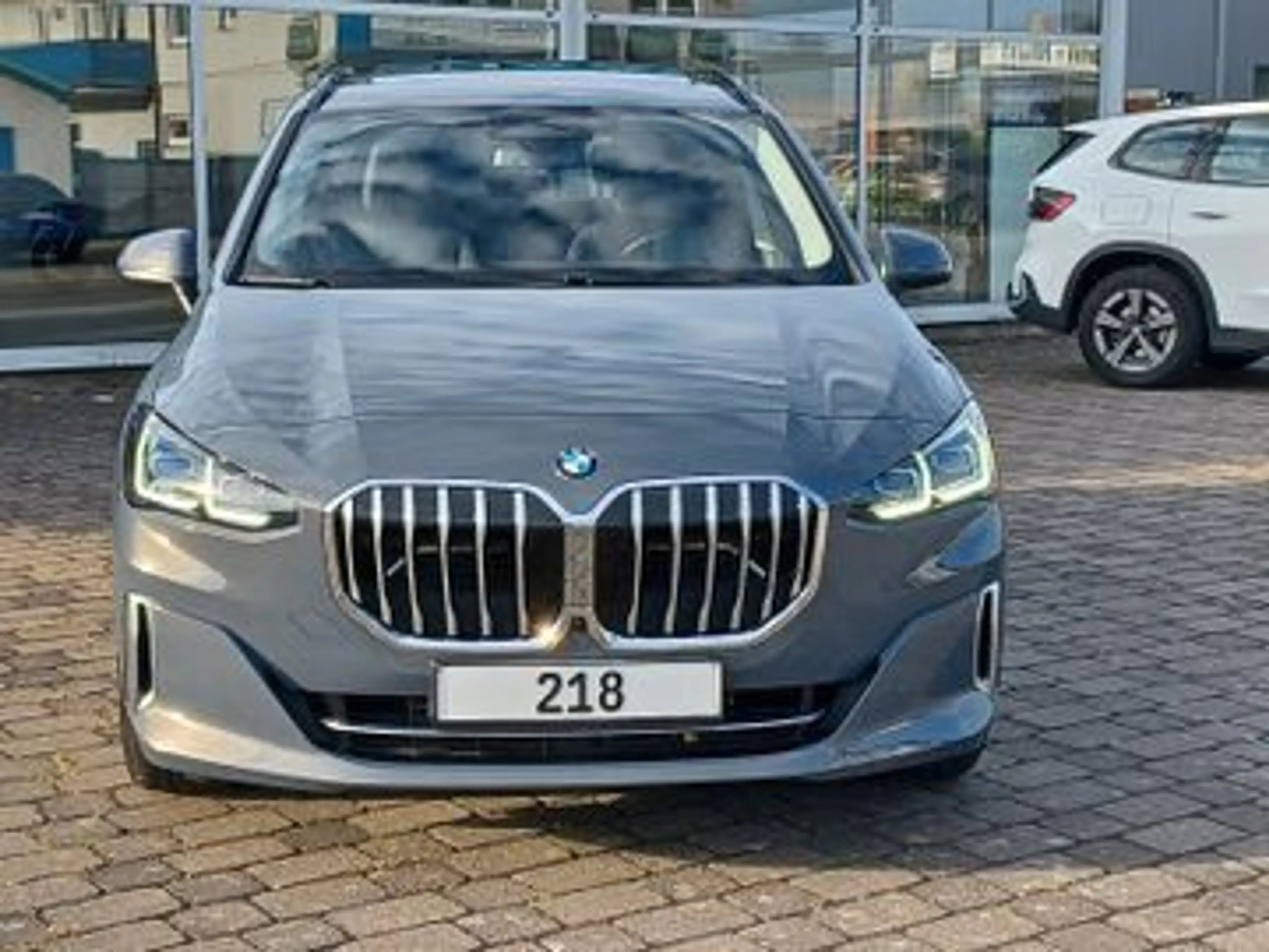BMW 218 i Active Tourer Luxury Line ACC+ HUD Pano 3DV — photo 5