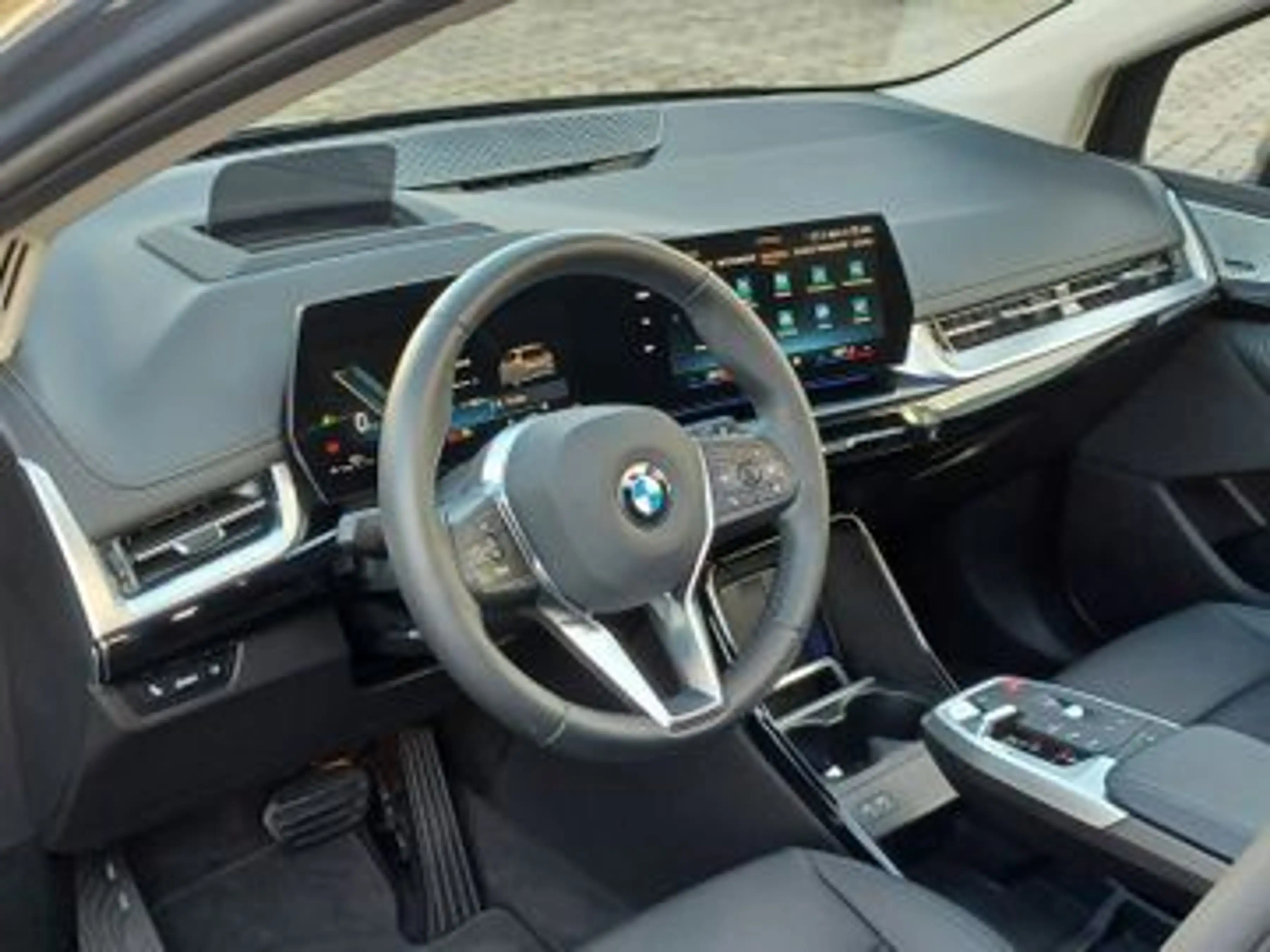 BMW 218 i Active Tourer Luxury Line ACC+ HUD Pano 3DV — photo 7