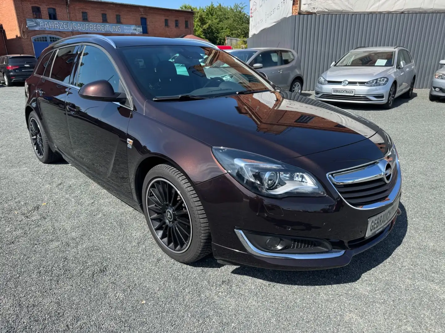 Opel Insignia A Sports Tourer Sport OPC-Line-Paket Brun - 1