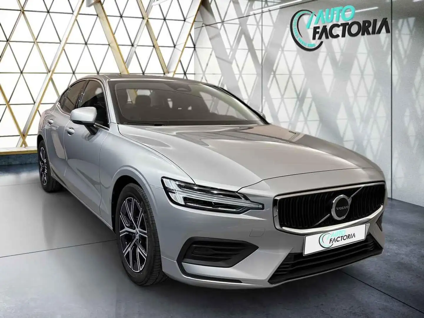 Volvo S60 -41% B4 MHEV 197cv BVA +GPS+CAM+LED+CLIM+Options Argent - 2