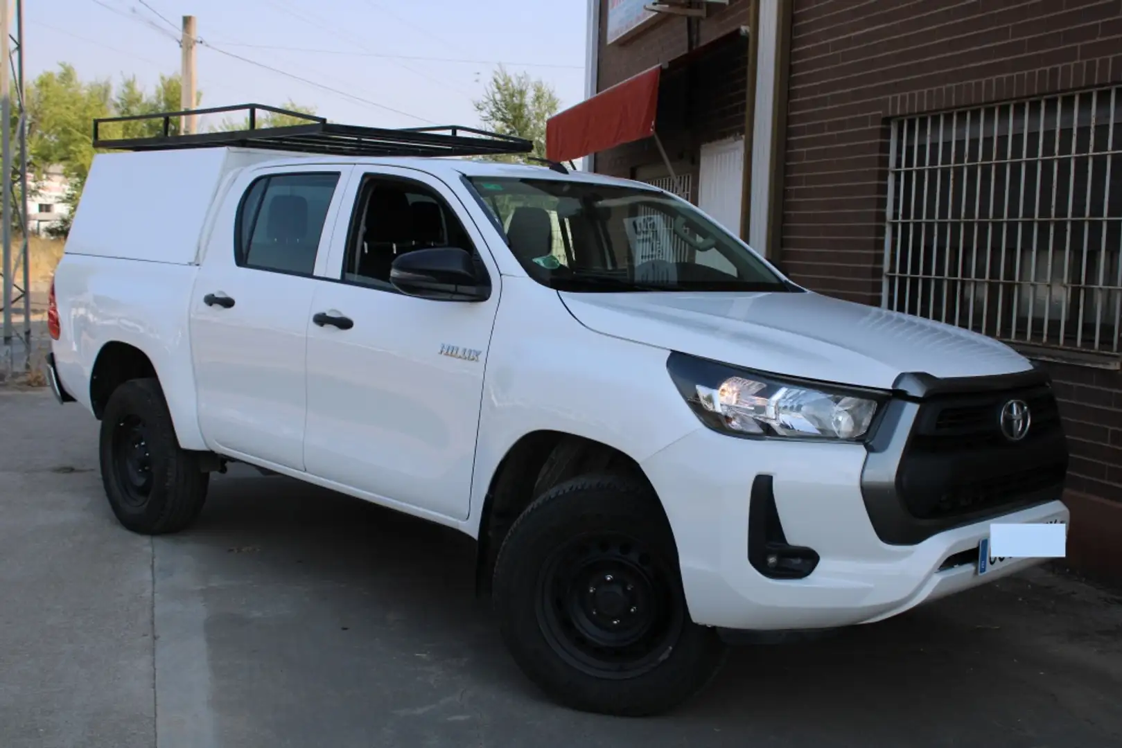 Toyota Hilux Cabina Doble GX Blanco - 2