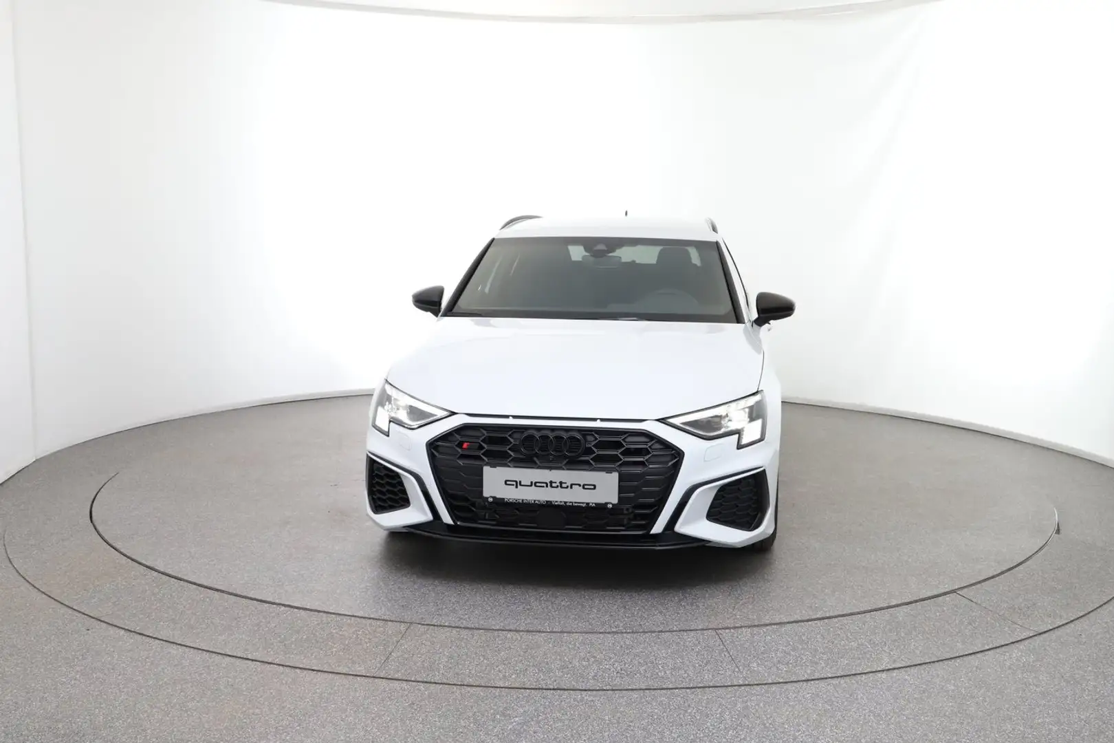 Audi S3 50 TFSI Weiß - 2