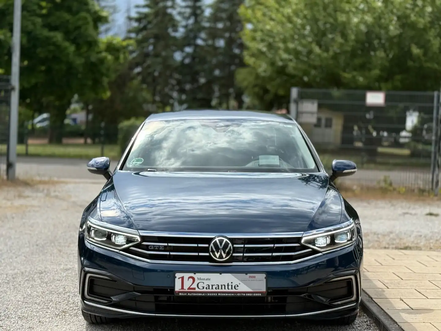 Volkswagen Passat GTE AHK MATRIX DCC ACC 360° Massage Nappa Blau - 1