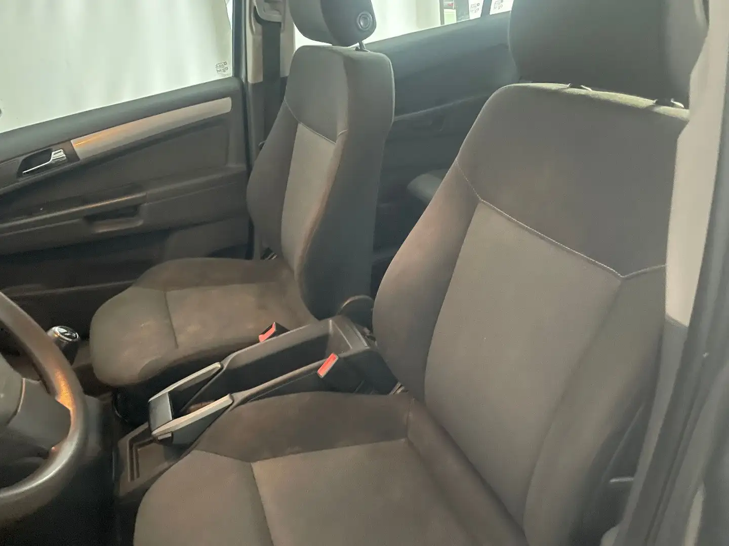 Opel Zafira B CATCH ME Now 7 Si AHK Alu Klima 2.HD Grau - 2