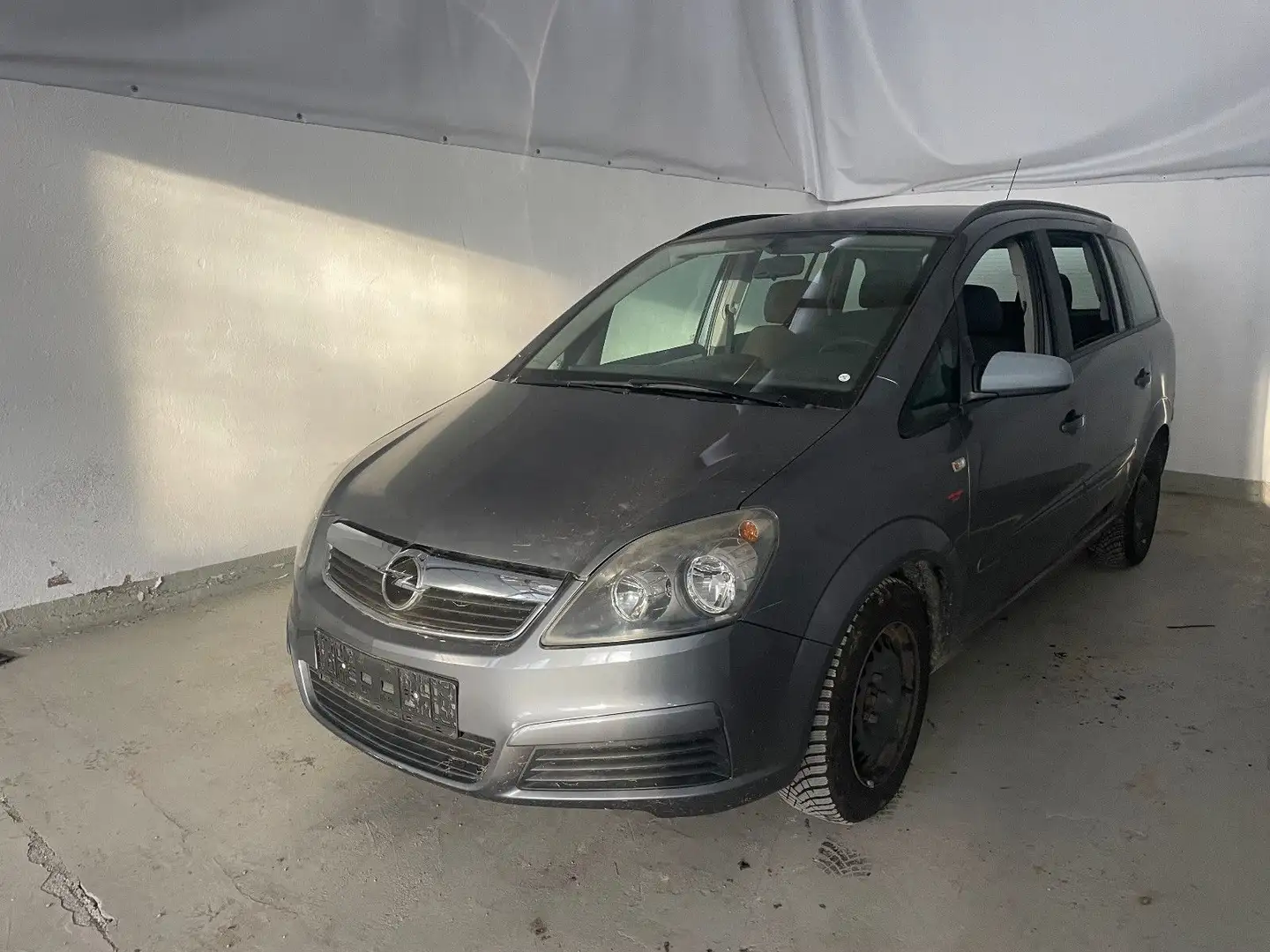 Opel Zafira B CATCH ME Now 7 Si AHK Alu Klima 2.HD Grau - 1