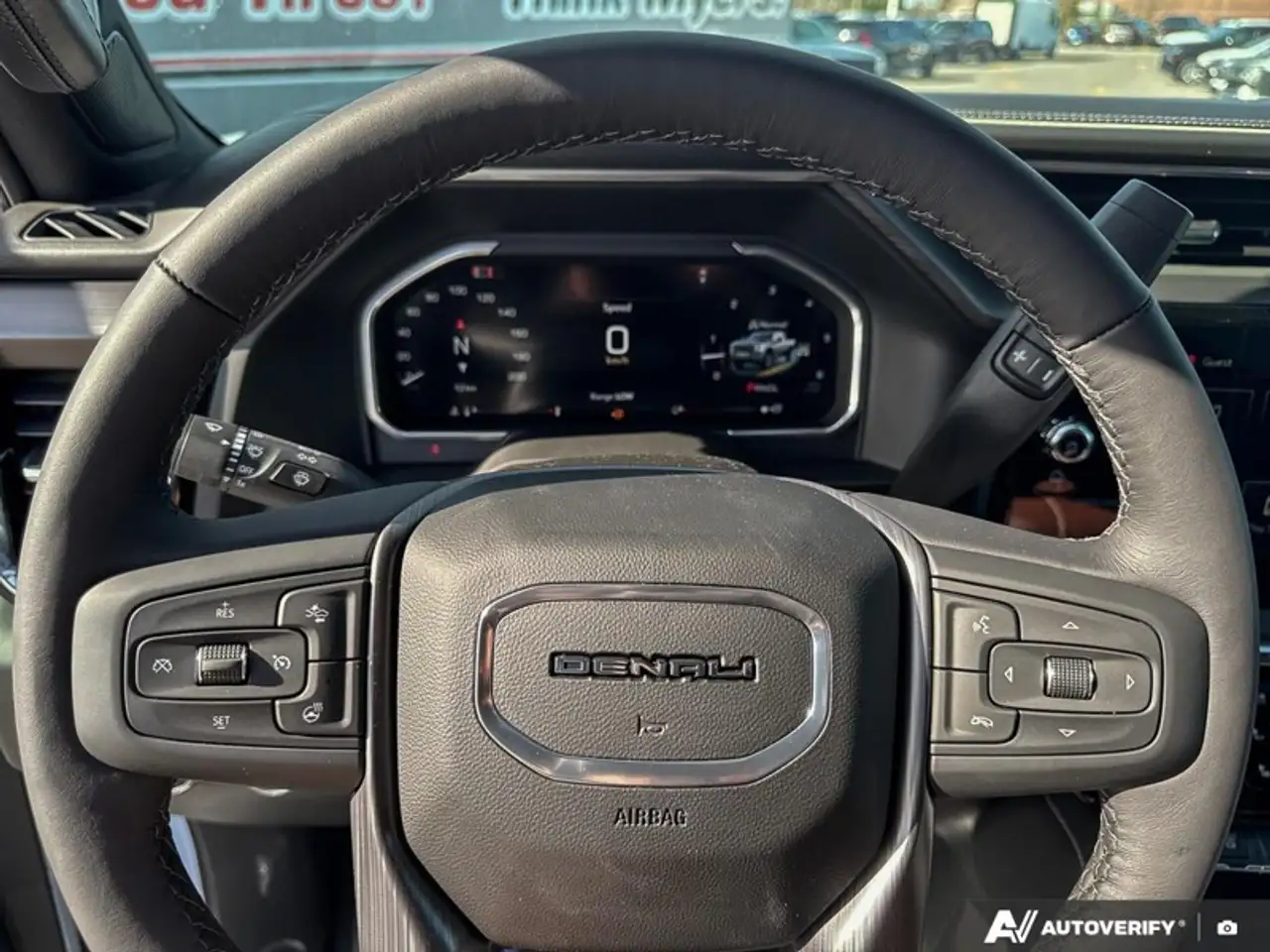 GMC Sierra 2500HD снимка GMC Sierra 2500HD