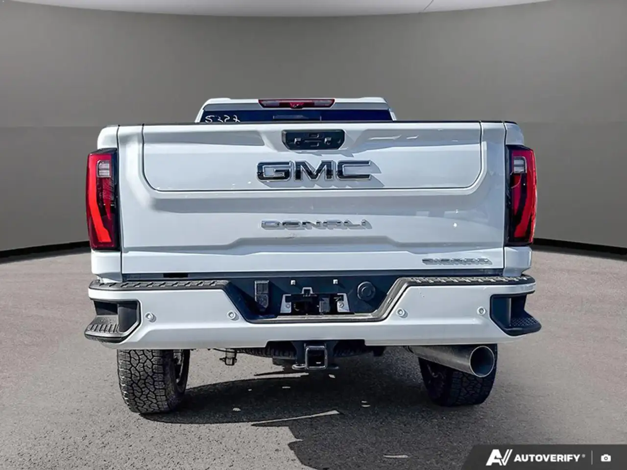 GMC Sierra 2500HD снимка GMC Sierra 2500HD