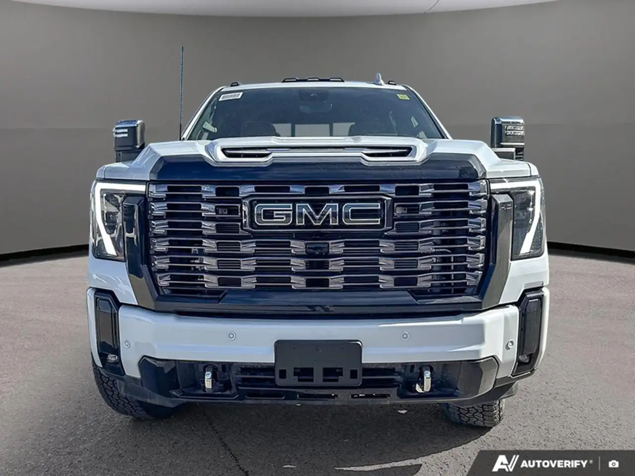 GMC Sierra 2500HD снимка GMC Sierra 2500HD