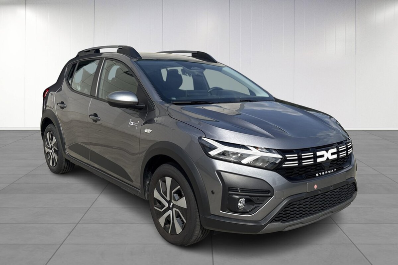 Dacia Sandero Stepway Expression TCe 90 PDC Camera — photo 6