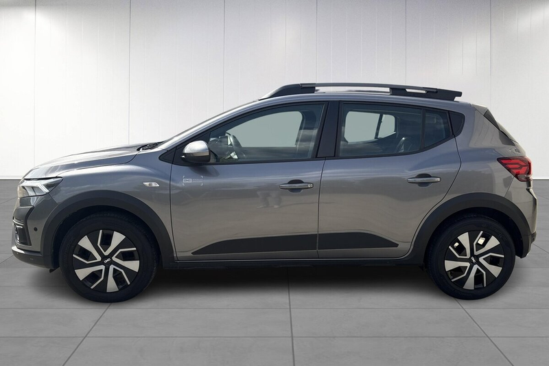 Dacia Sandero Stepway Expression TCe 90 PDC Camera — photo 2
