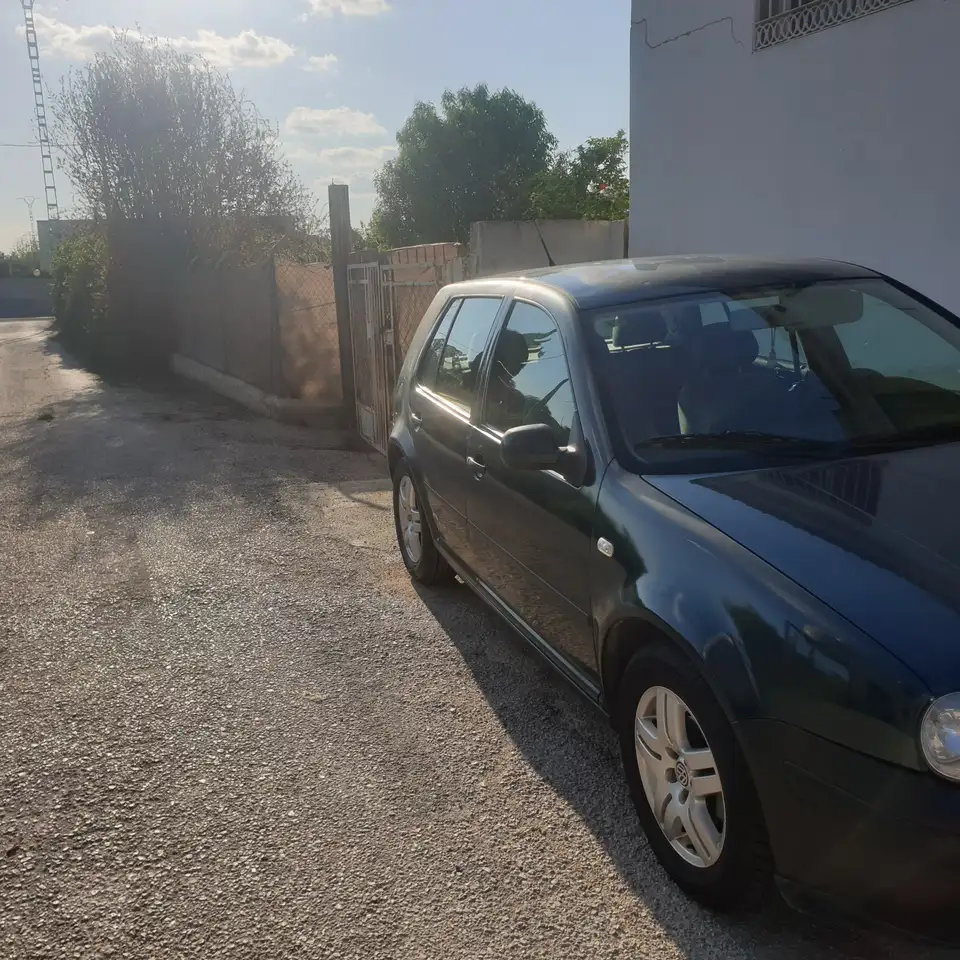 Volkswagen Golf 1.6 Conceptline 105, foto 3
