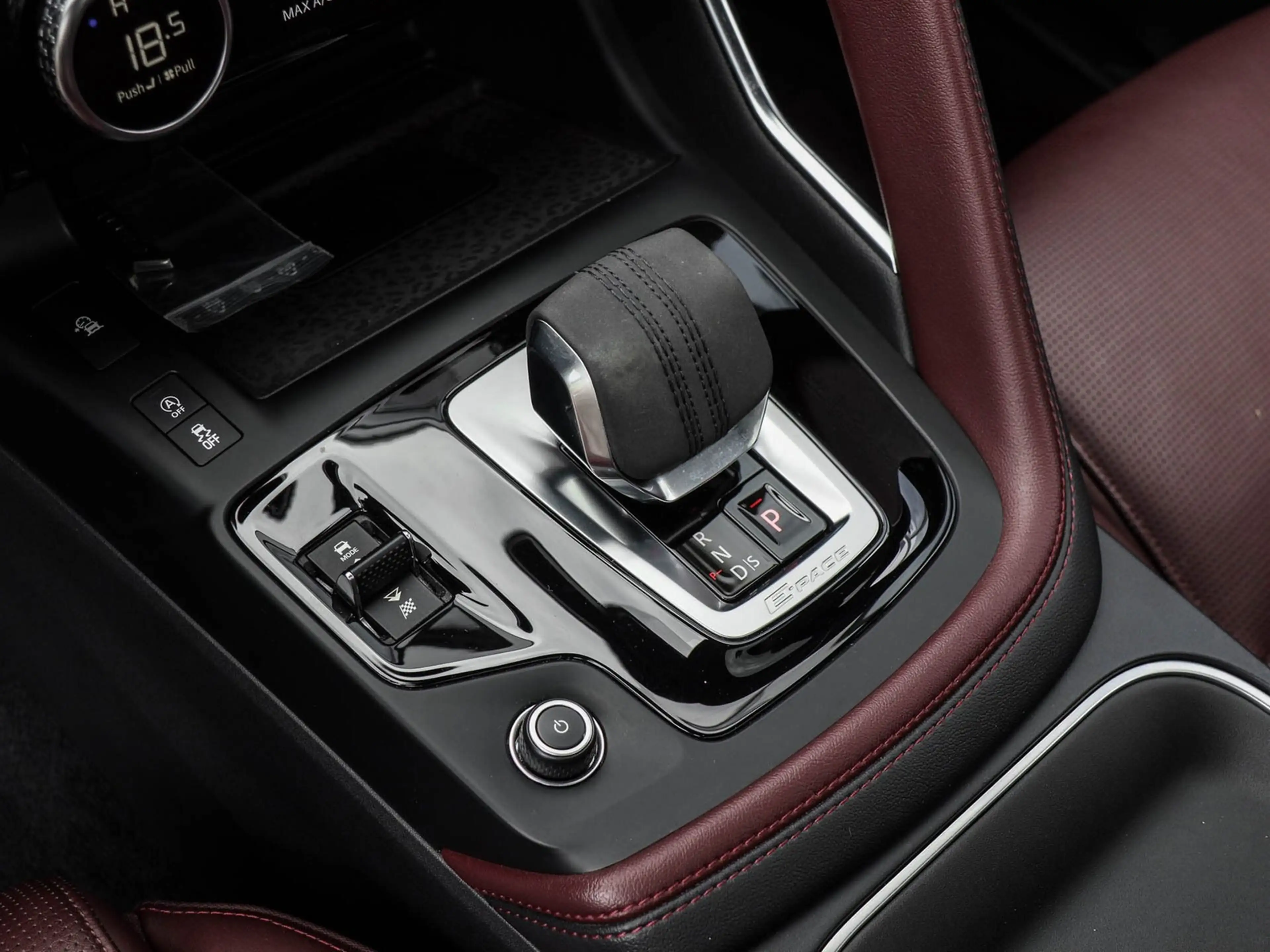 Jaguar E-Pace D240 R-Dynamic HSE AWD Pixel-LED, Panoramadach,... — photo 9