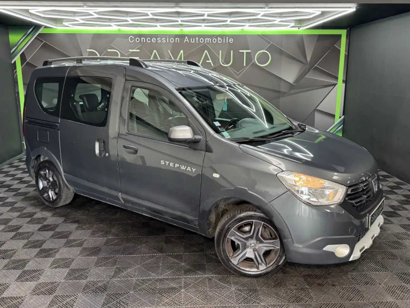 Dacia Dokker 1.2 TCE 115CH STEPWAY - 1