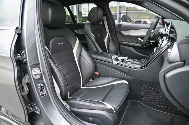Mercedes-Benz C 63 Amg view 13