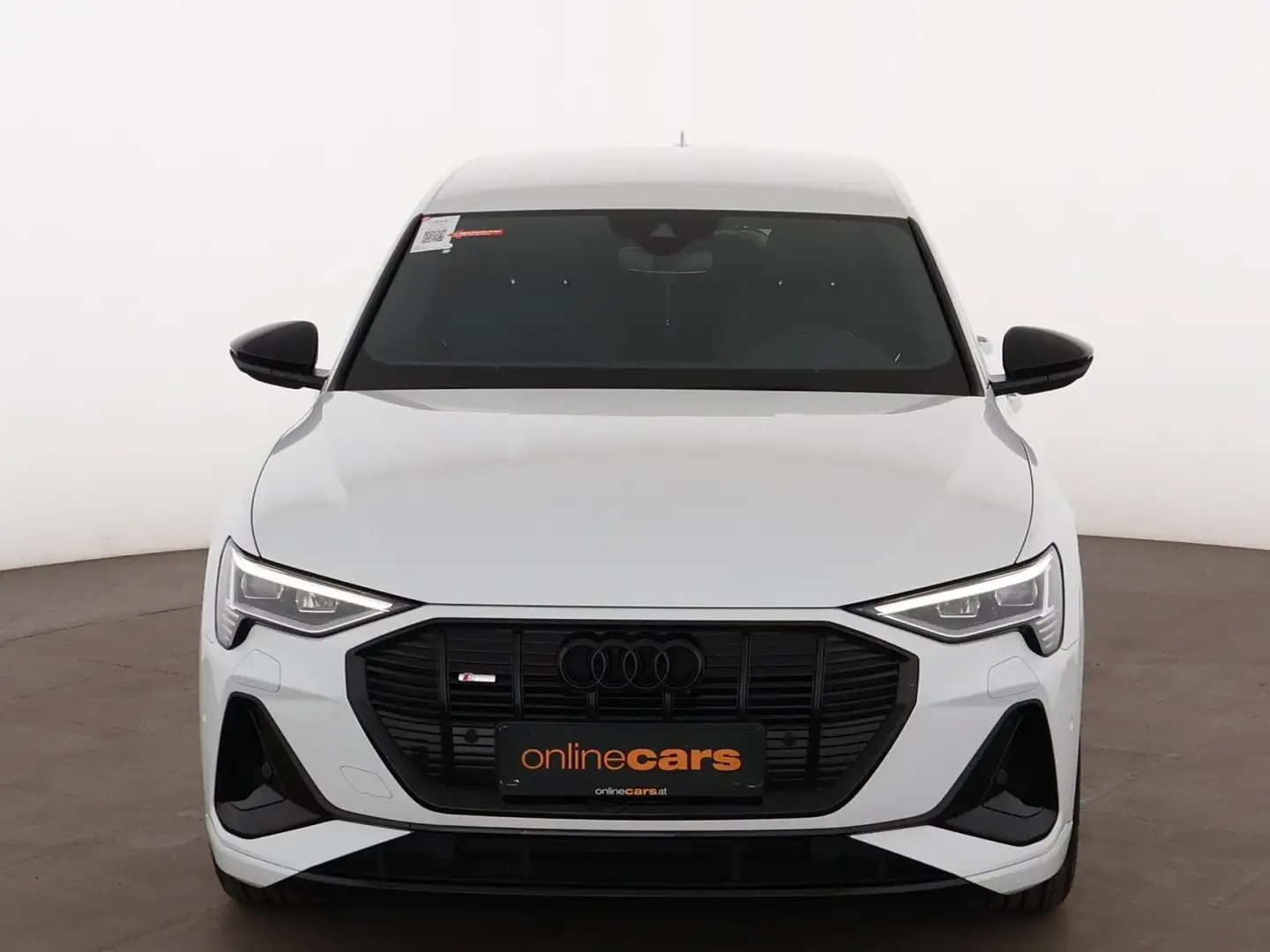 Audi e-tron 55 quattro S-Line 95kWh Aut LED LEDER NAVI Weiß - 2