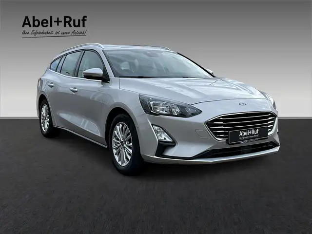 Ford Focus view 6