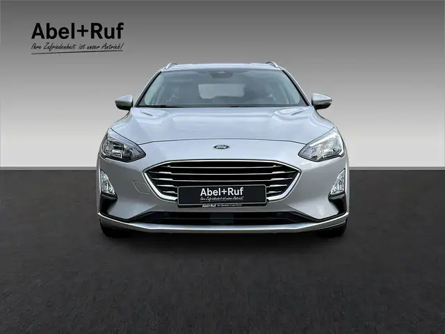 Ford Focus view 2