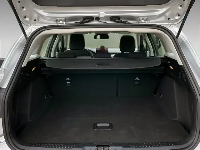 Ford Focus view 8