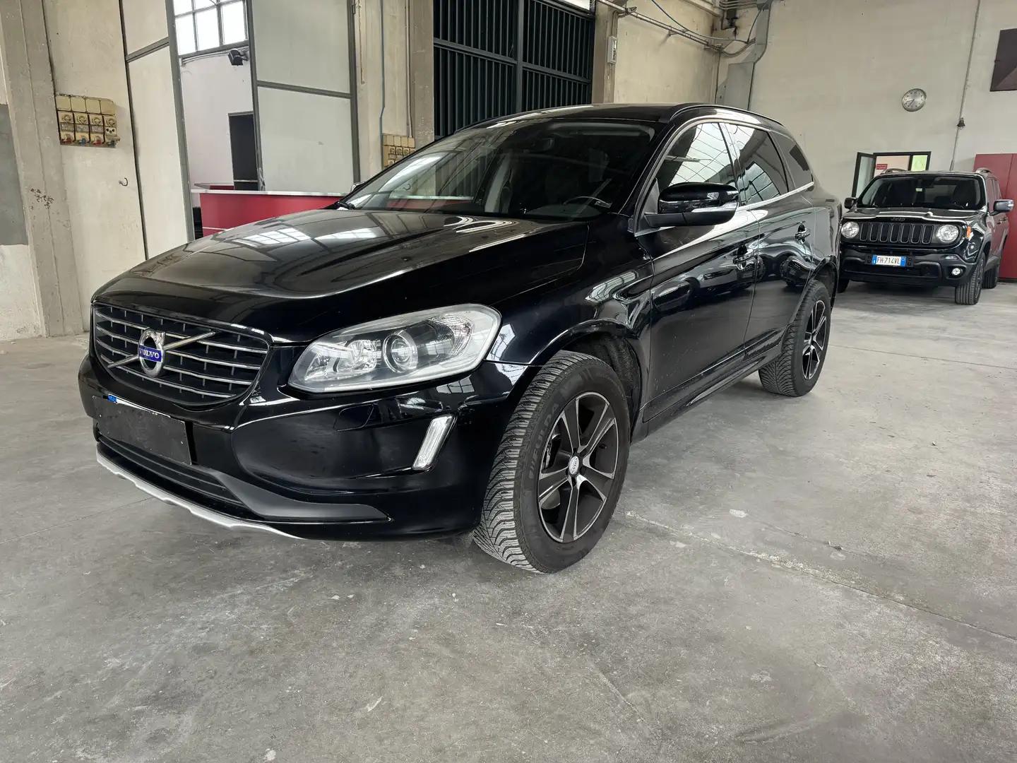 Volvo XC60 2.0 d3 Momentum 136cv geartronic - 1