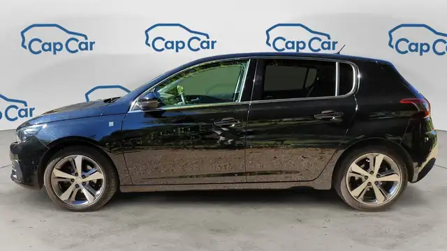 Peugeot 308 view 2