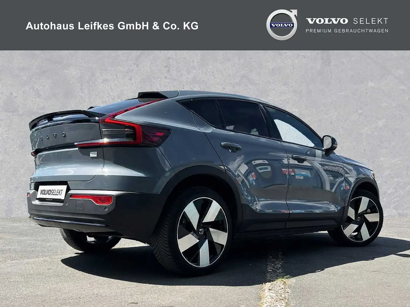 Volvo C40 Recharge Twin Motor Ultimate Szürke - 2