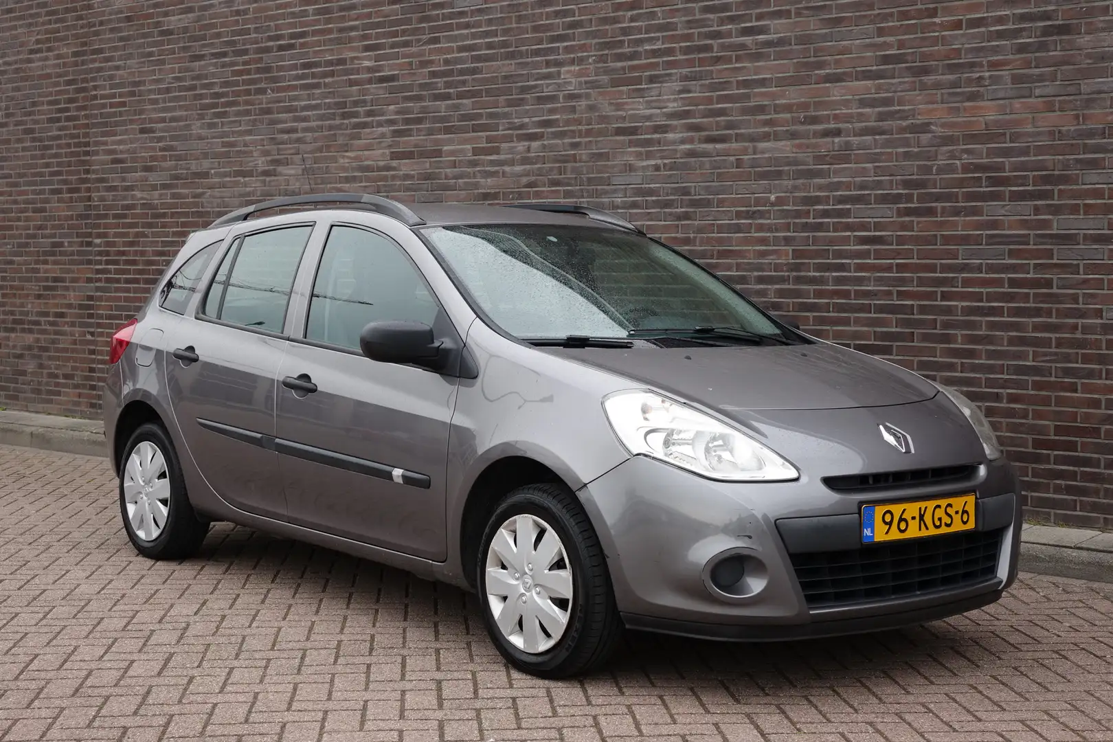 Renault Clio Estate 1.2-16V Special Line Airco, navigatie, nieu Grijs - 2
