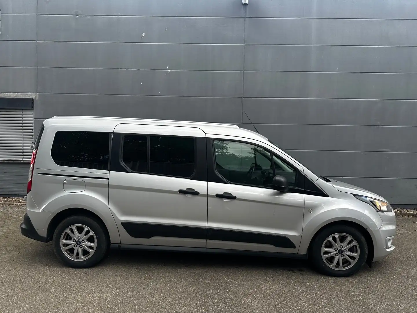 Ford Transit Connect Kombi lang Trend Argent - 2