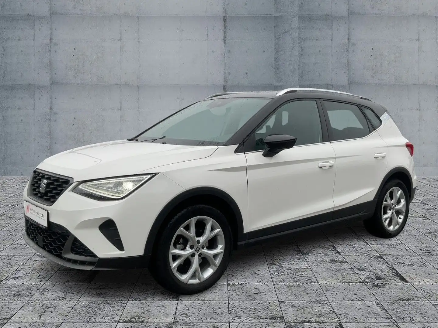 SEAT Arona 1.0 TSI FR-LINE LED+NAV+APP+GRA+SHZ+PDC+VC Weiß - 2