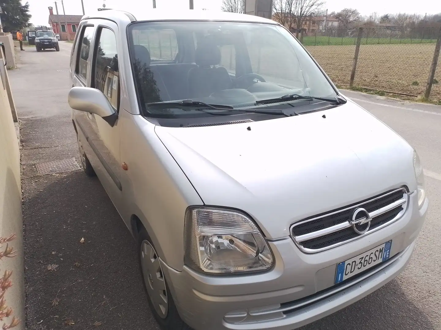 Opel Agila Agila 1.0 12v Club Argento - 1