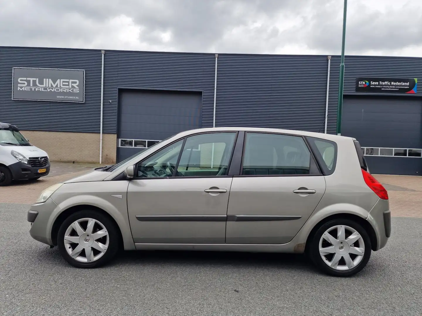 Renault Scenic 1.6-16V Privilège LPG CRUISE TREKHAAK AIRCO 6BAK Grijs - 2