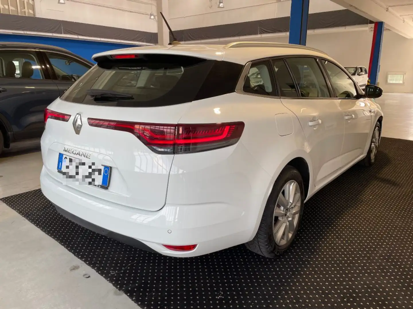Renault Megane Sporter Blue dCi 115 CV Business AUTOCARRO N1 Bianco - 2