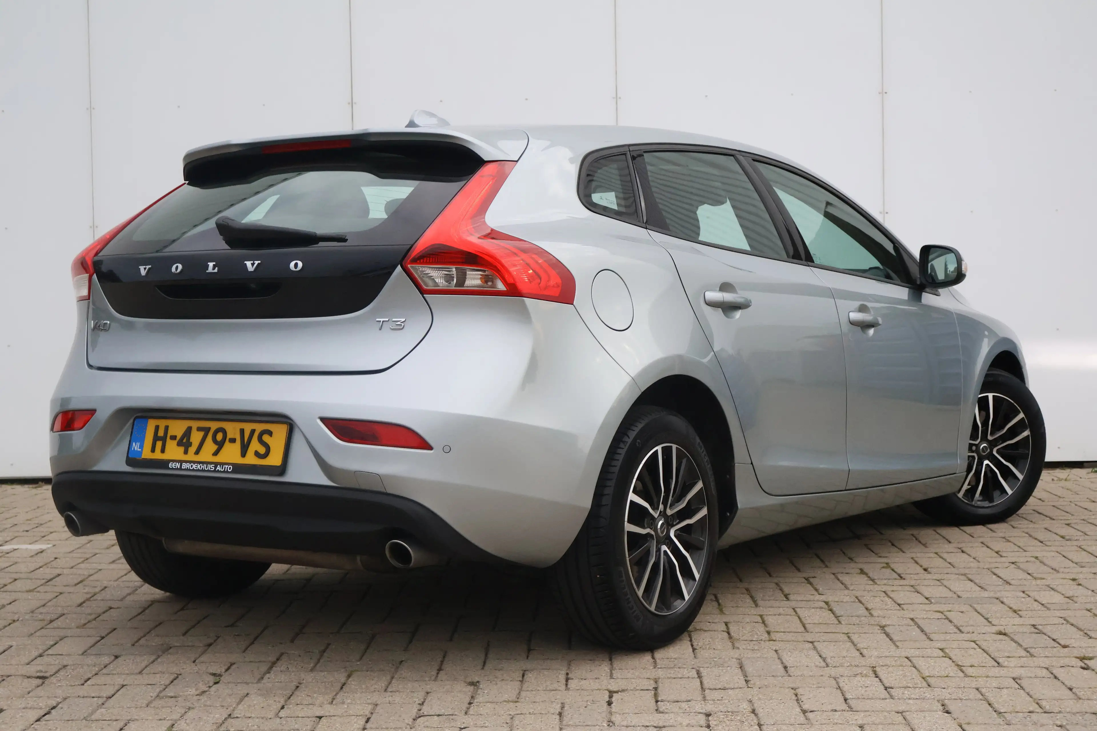 Volvo V40 T3 Polar | Achteruitrijcamera | Full LED | Stoelve — photo 43