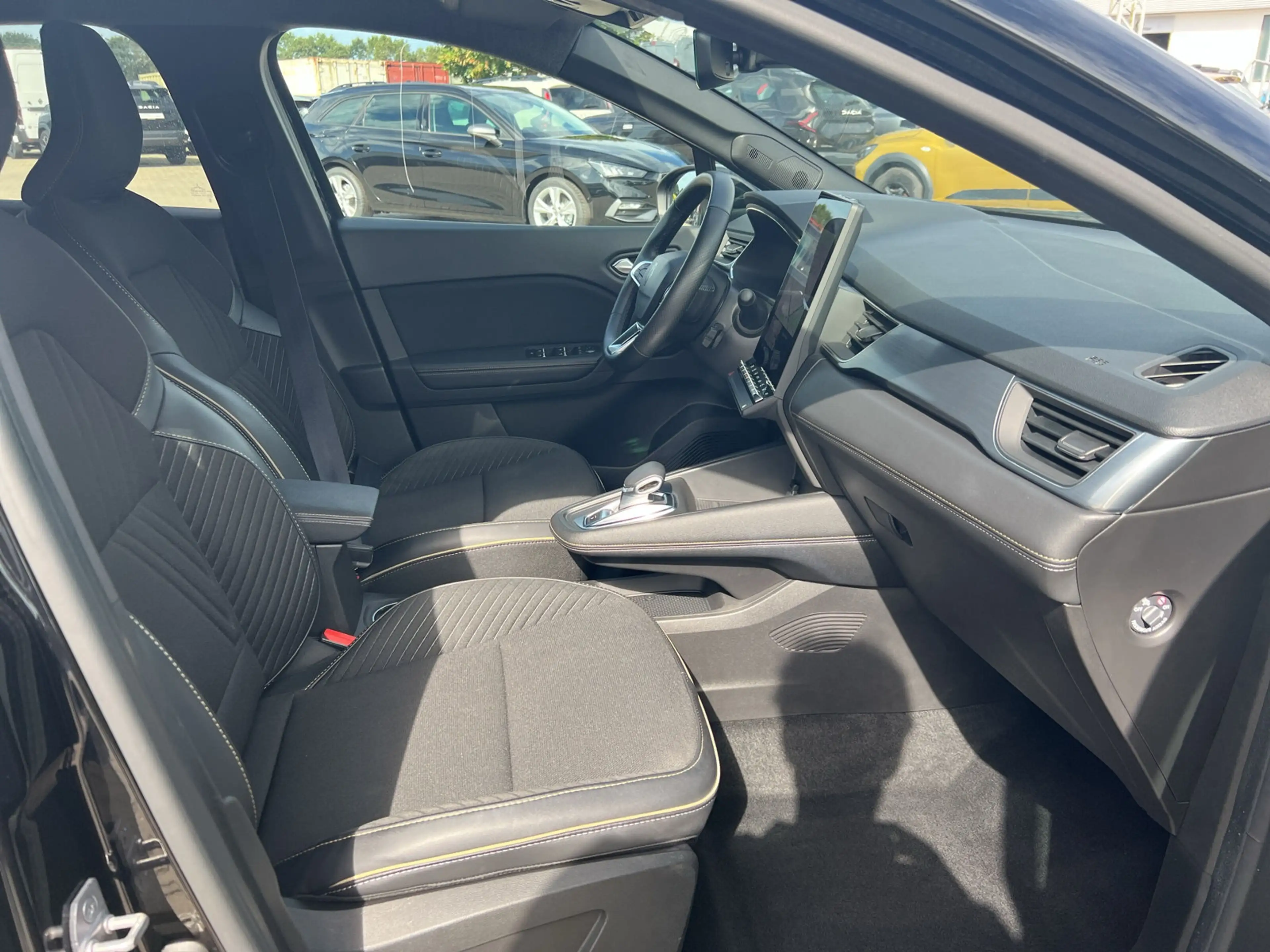 Renault Symbioz E-Tech Full Hybrid 145 Iconic GJR+360° Kamera+LED — photo 9