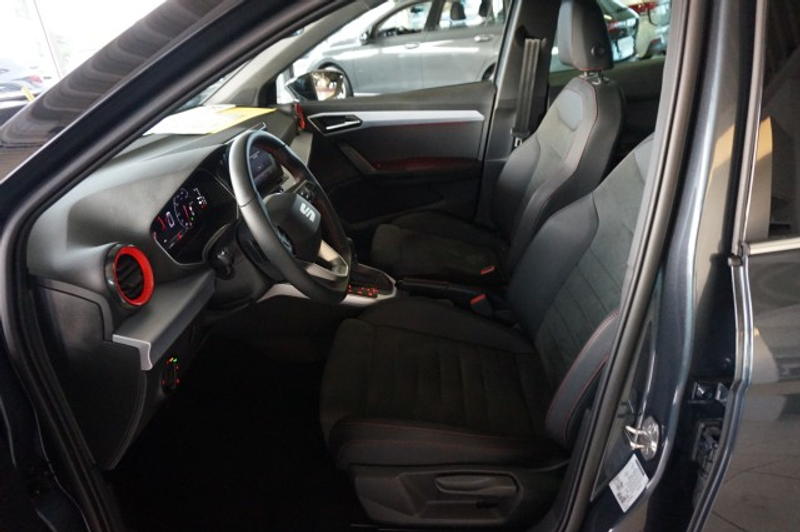 SEAT Arona ARONA 1,5 TSI FR DSG NAVI DINAMICA RFK ACC SHZ — photo 6