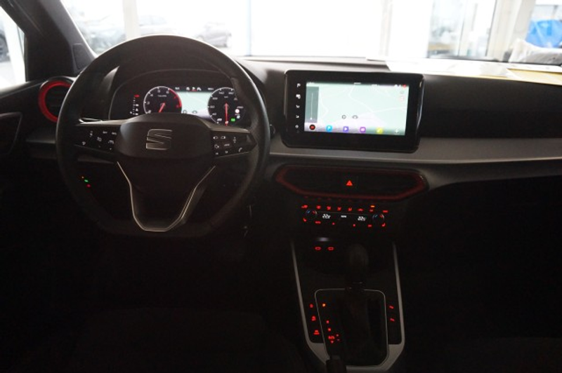 SEAT Arona ARONA 1,5 TSI FR DSG NAVI DINAMICA RFK ACC SHZ — photo 8