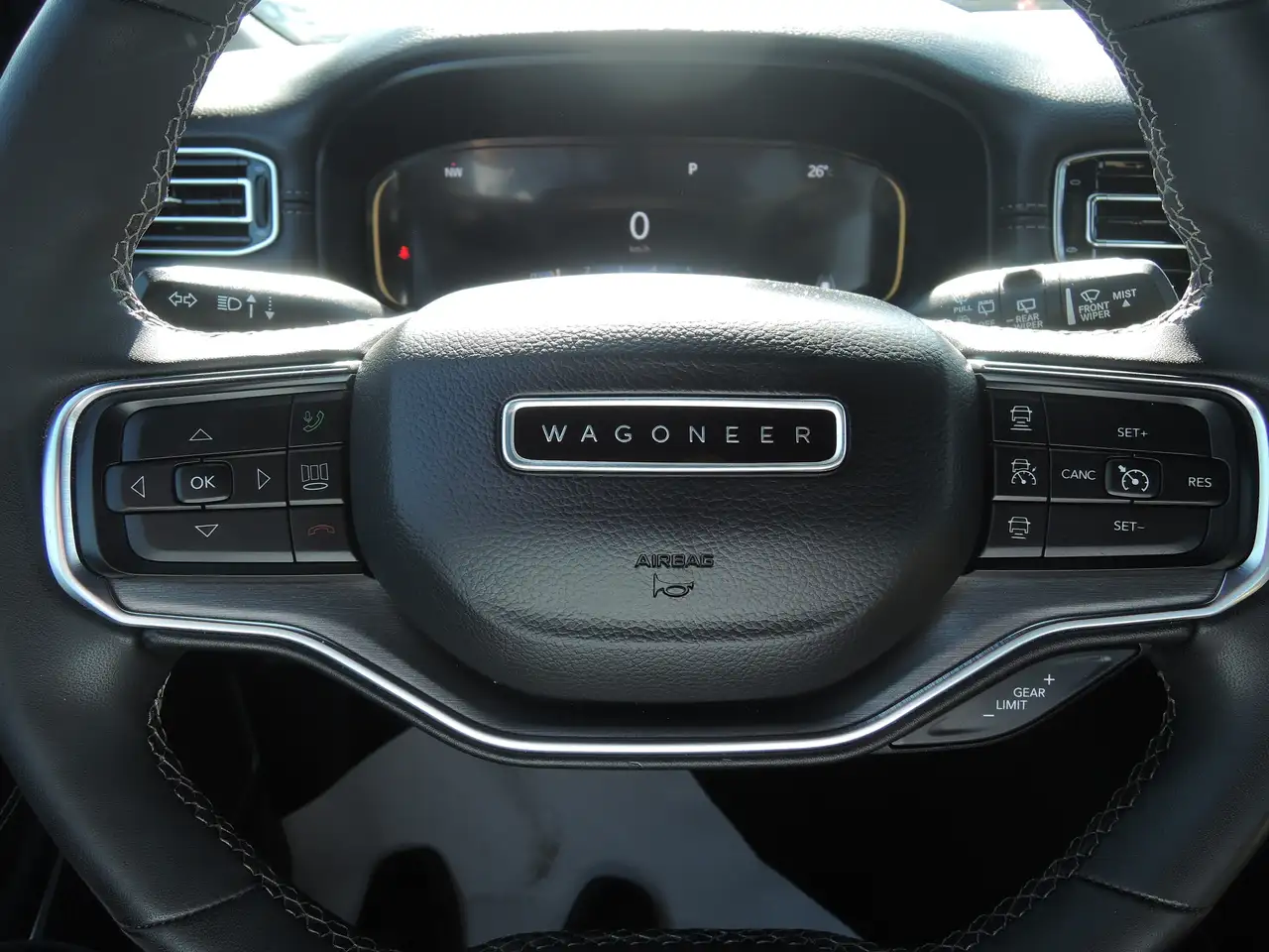 Jeep Wagoneer photo Jeep Wagoneer