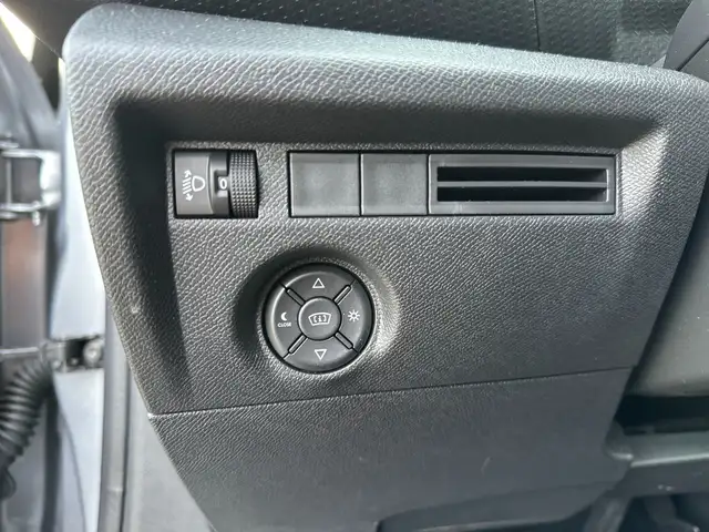 Citroen C4 view 14