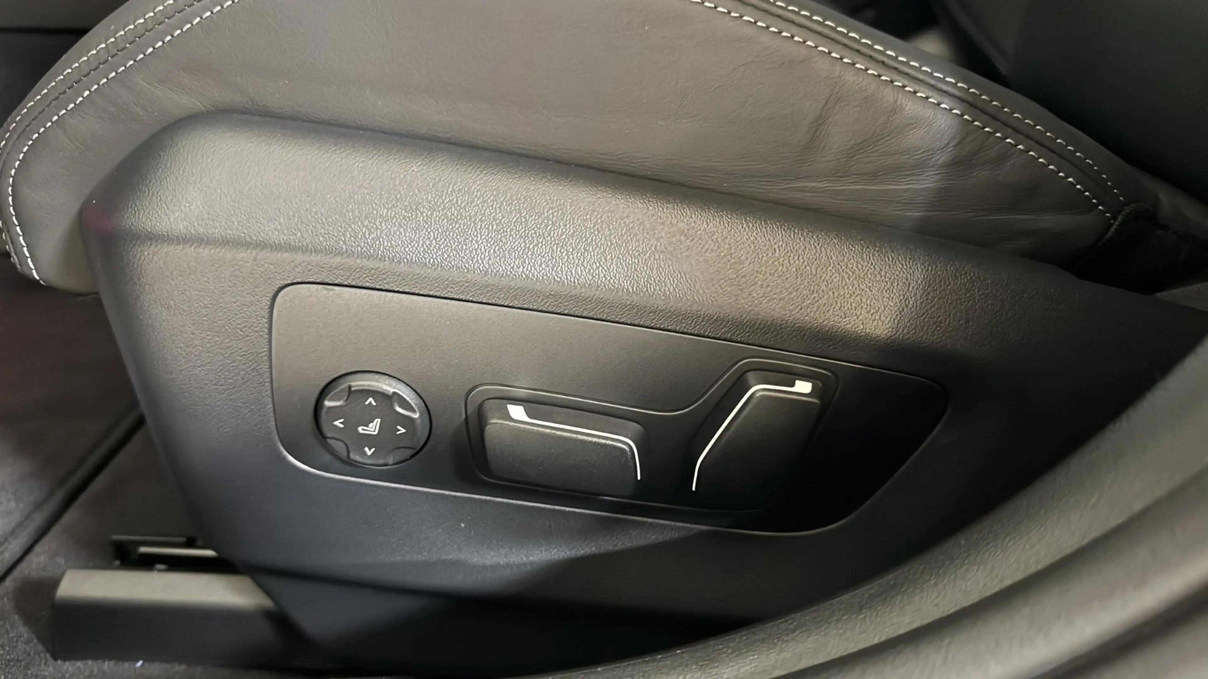 BMW 540 d xDrive — photo 14