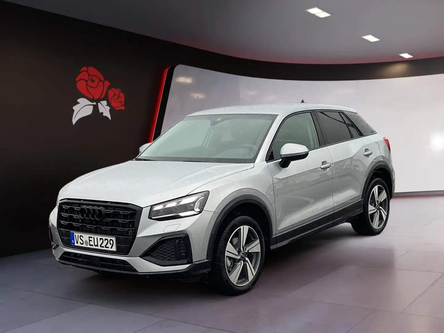 Audi Q2 35 1.5 TFSI S-tronic advanced AHK Matrix Silber - 2
