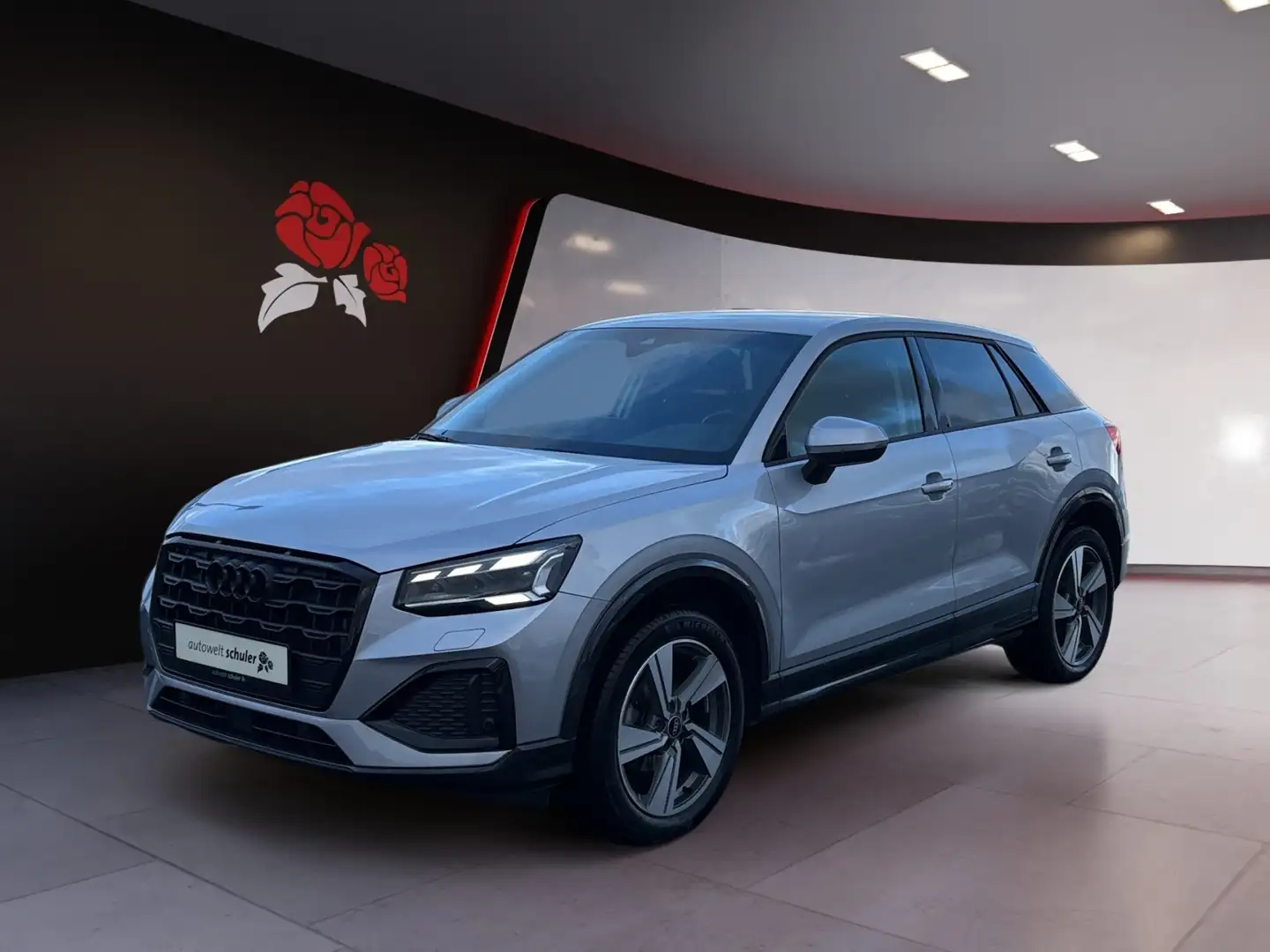 Audi Q2 35 1.5 TFSI S-tronic advanced AHK Matrix Silber - 2