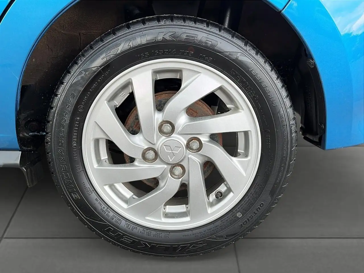 Mitsubishi Mirage снимка Mitsubishi Mirage