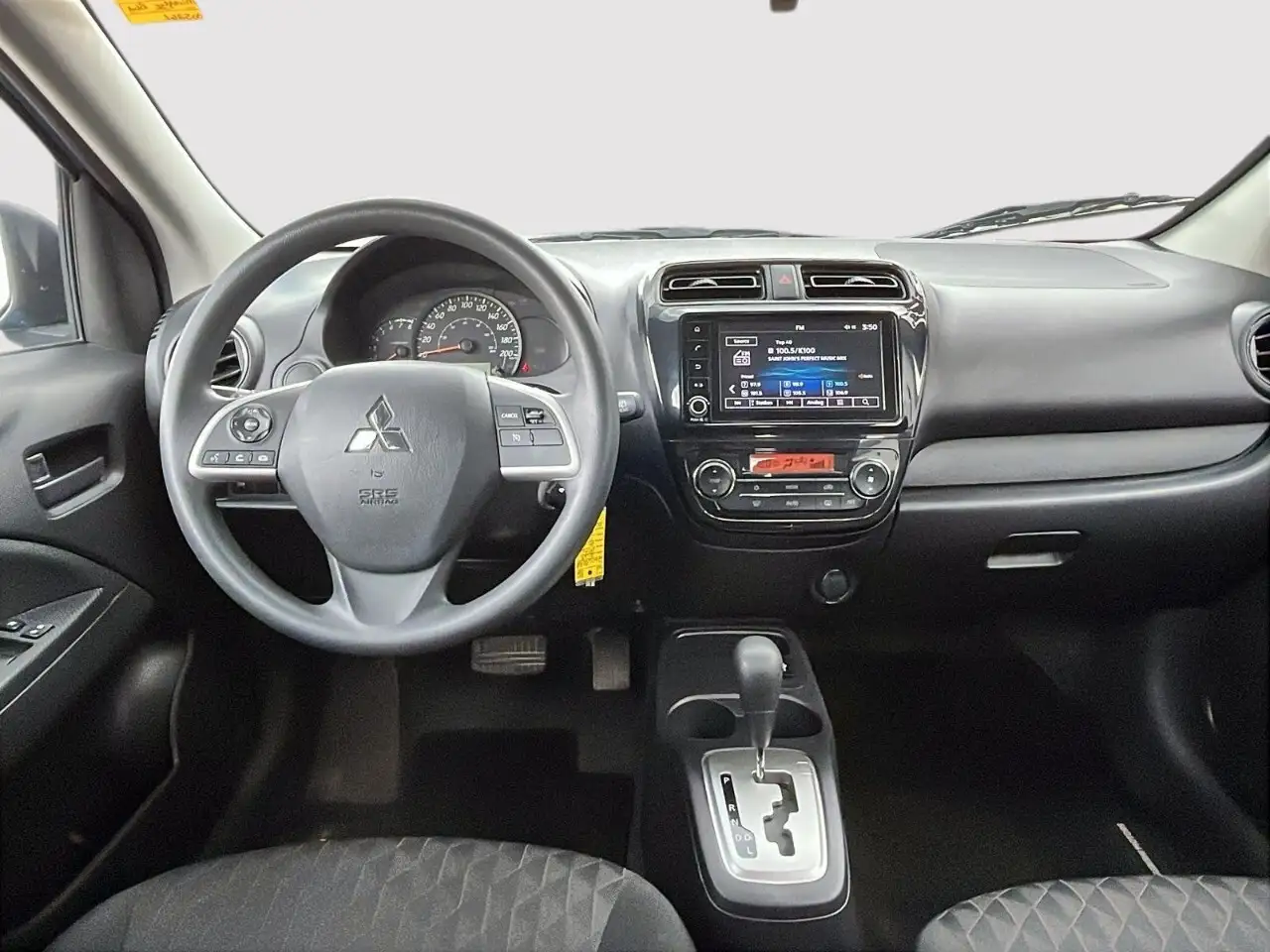 Mitsubishi Mirage снимка Mitsubishi Mirage