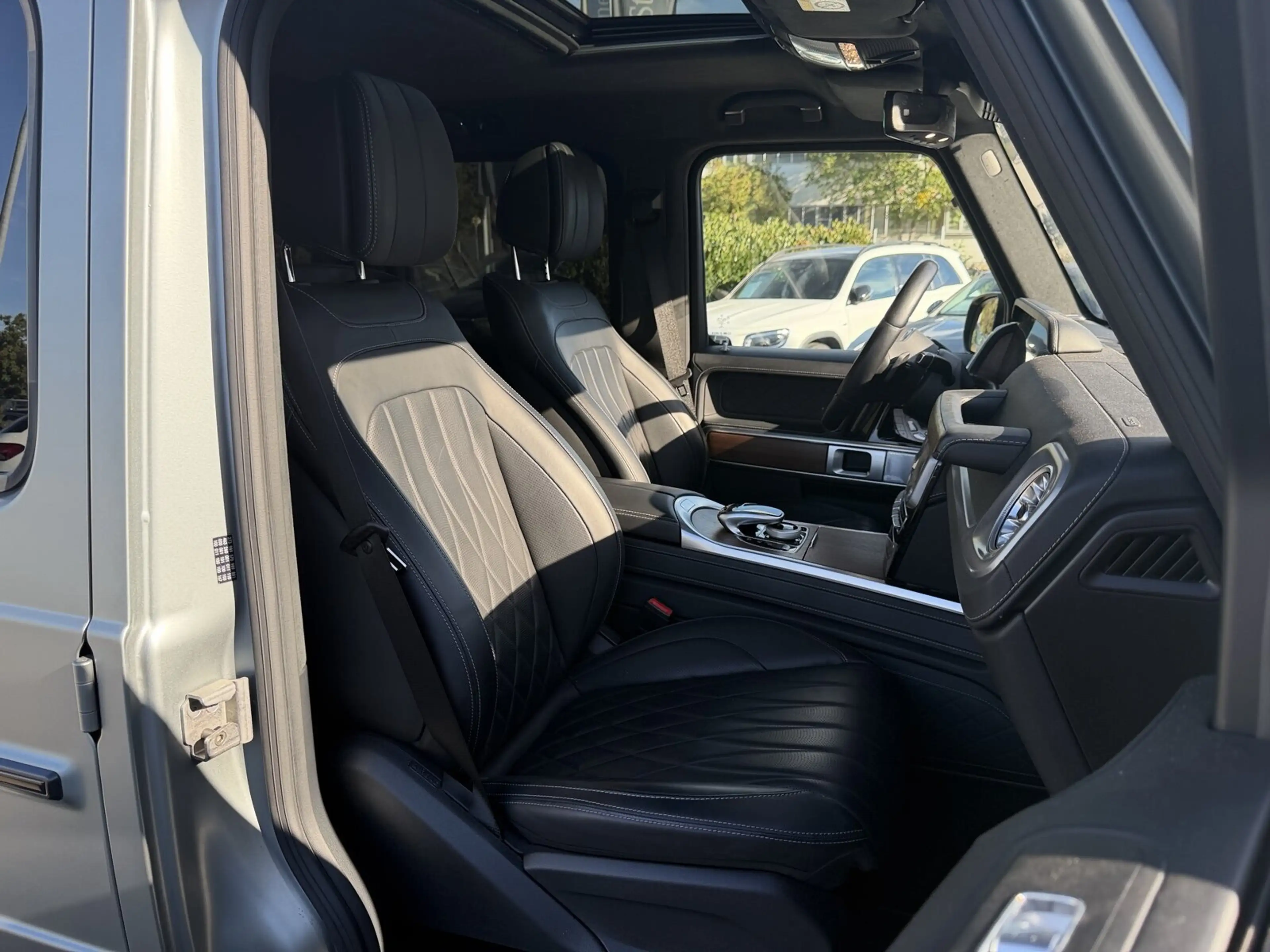 Mercedes-Benz G 500 G500 AMG MattGrauFolierung+ECE-AGA+AHK+360°+Massage — photo 13