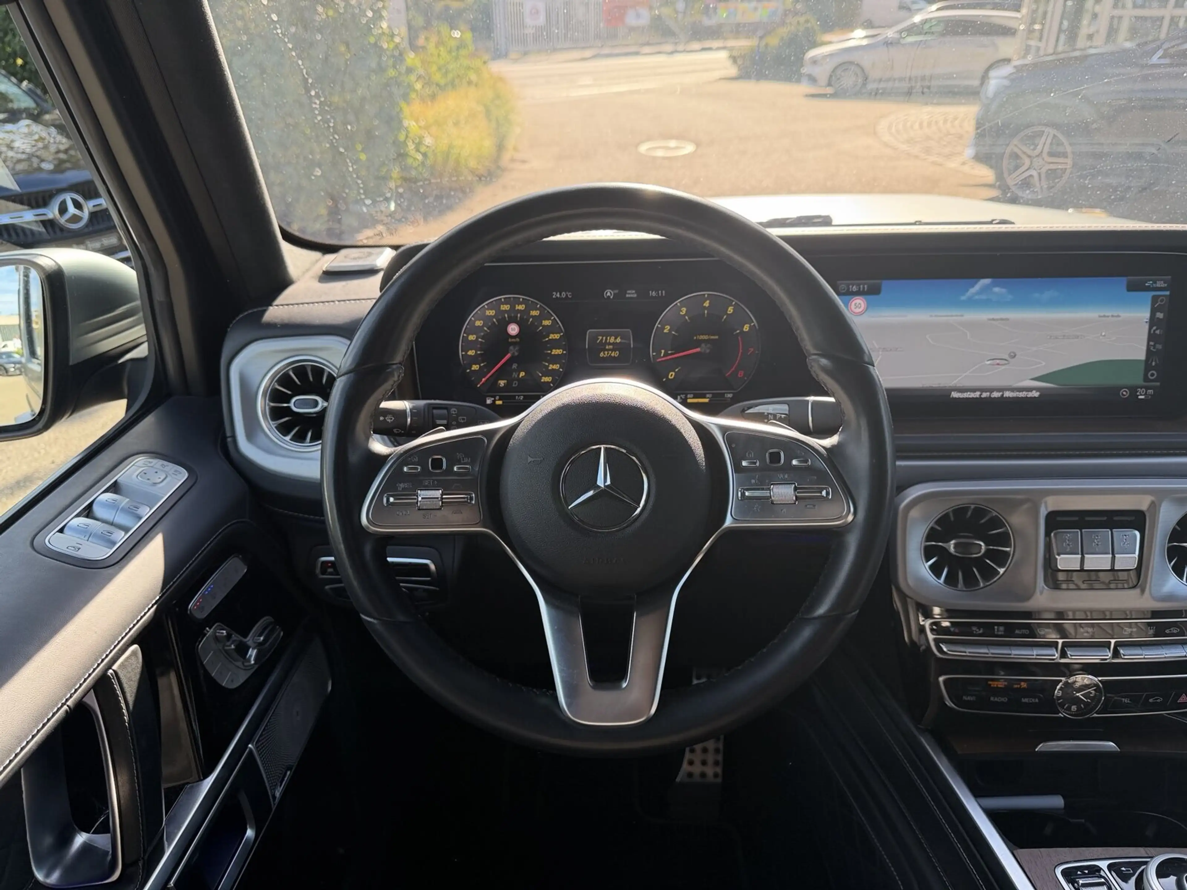 Mercedes-Benz G 500 G500 AMG MattGrauFolierung+ECE-AGA+AHK+360°+Massage — photo 10