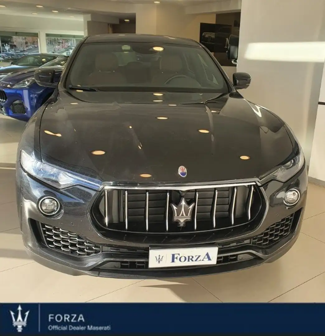 Maserati Levante Levante 3.0 V6 350cv auto my19 Grijs - 1