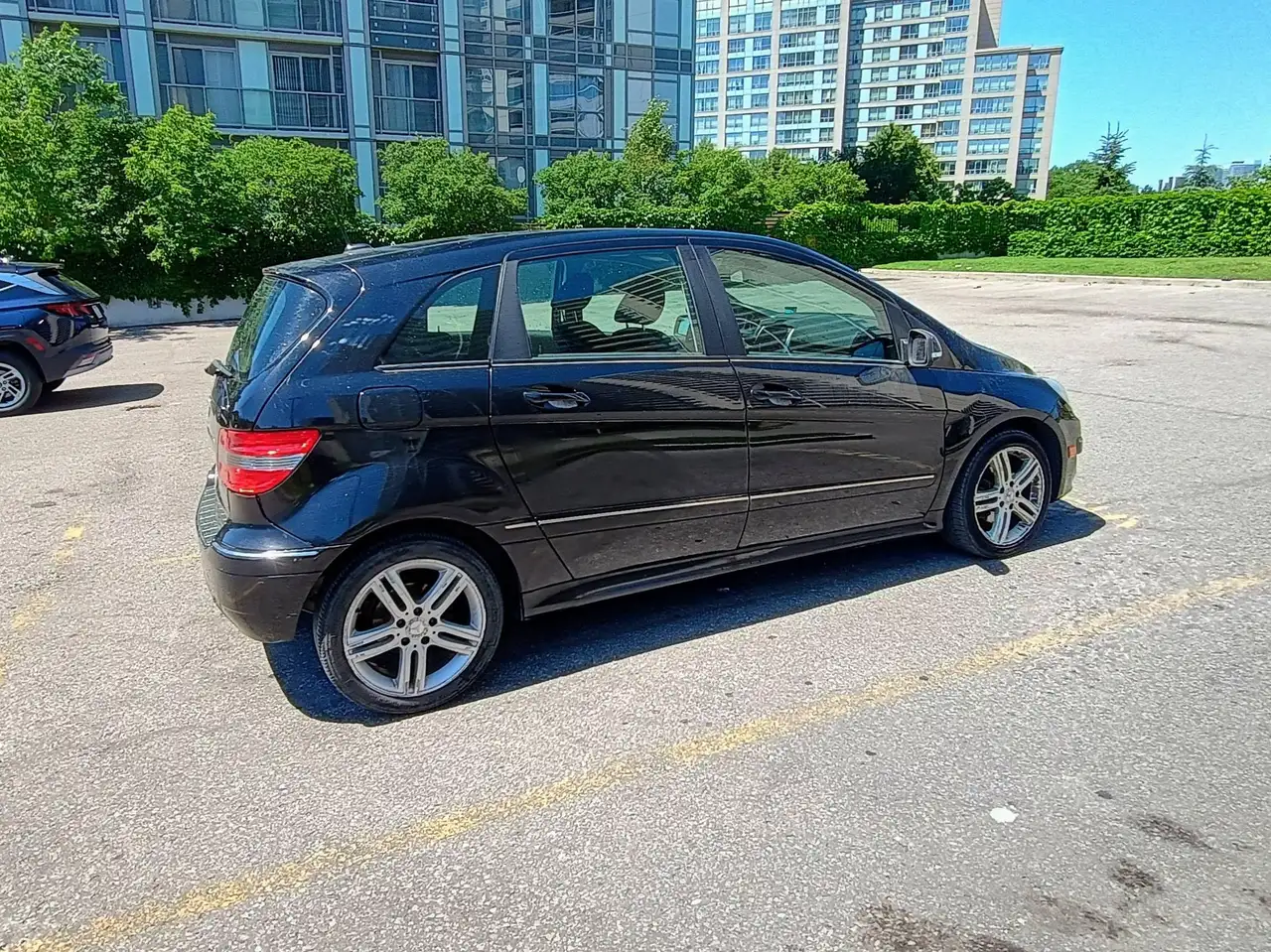 Mercedes-Benz B-Class photo Mercedes-Benz B-Class