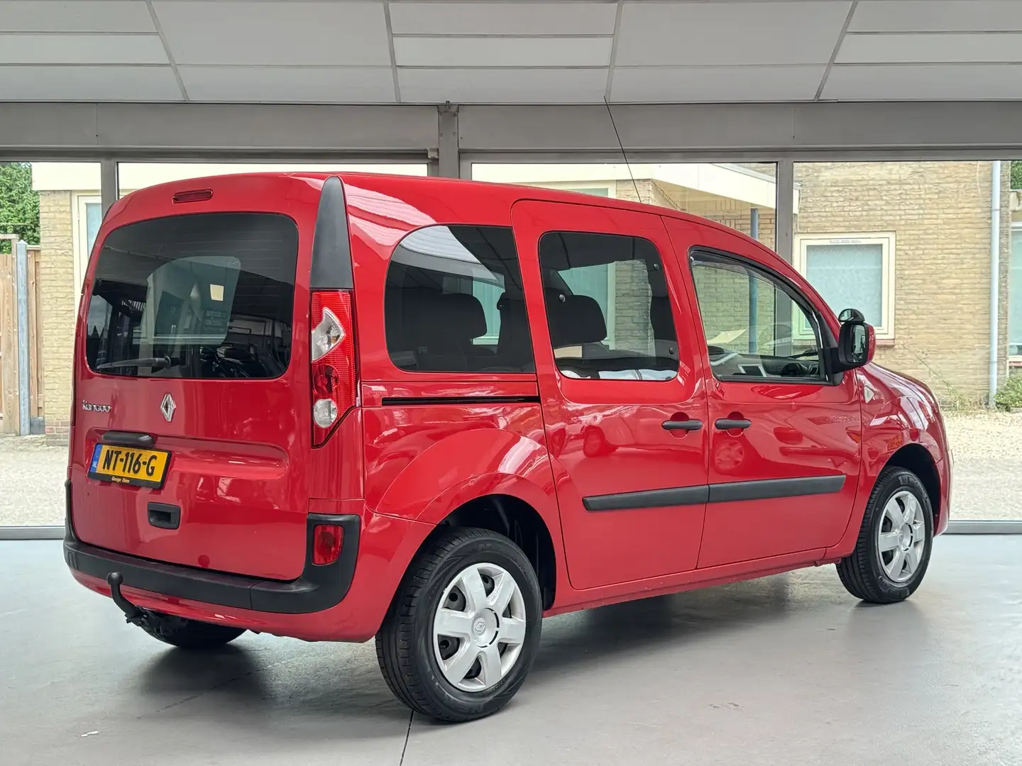 Renault Kangoo Family 1.6 Expression Rouge - 2