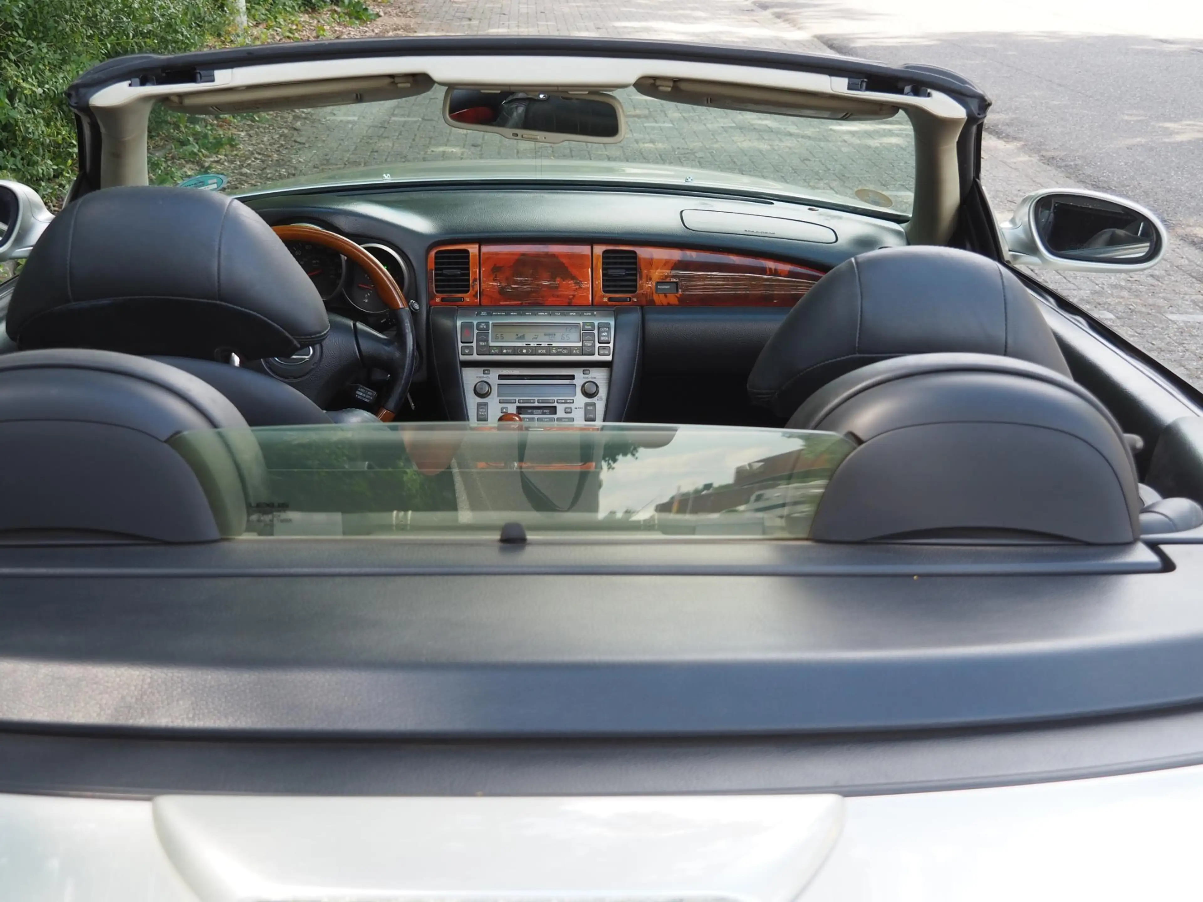 Lexus SC 430 — photo 20